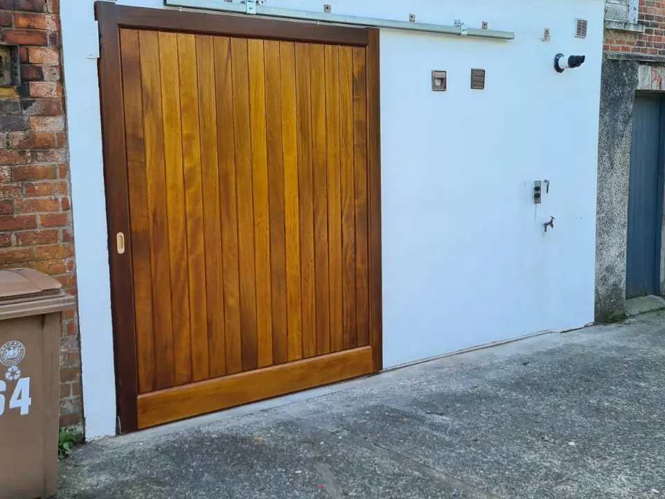 Bespoke painted driveway gates made by PJ Gates & Automation